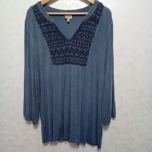 Como Vintage Women's Blue Embroidered V-Neck Blouse - Size XL